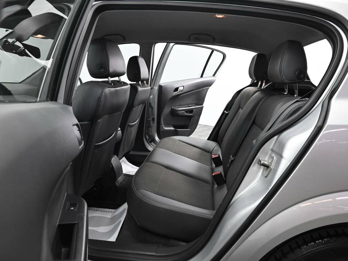 Купить Opel Astra, 2012, 182 000 км.. Фото: #11