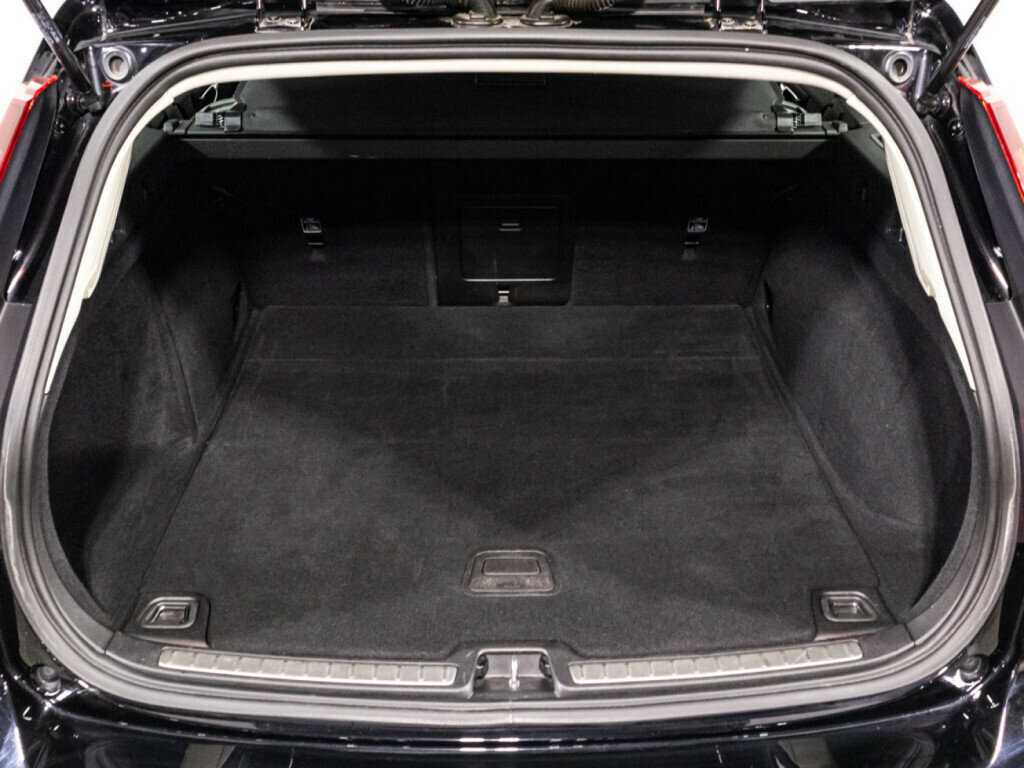 Купить Volvo V60, 2018, 170 606 км.. Фото: #14