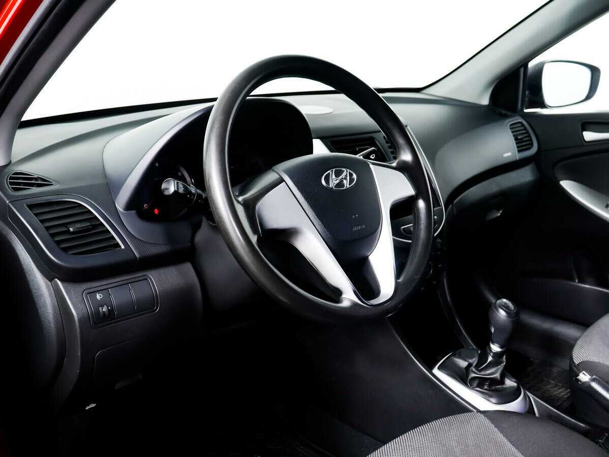 Купить Hyundai Solaris, 2012, 177 289 км.. Фото: #12