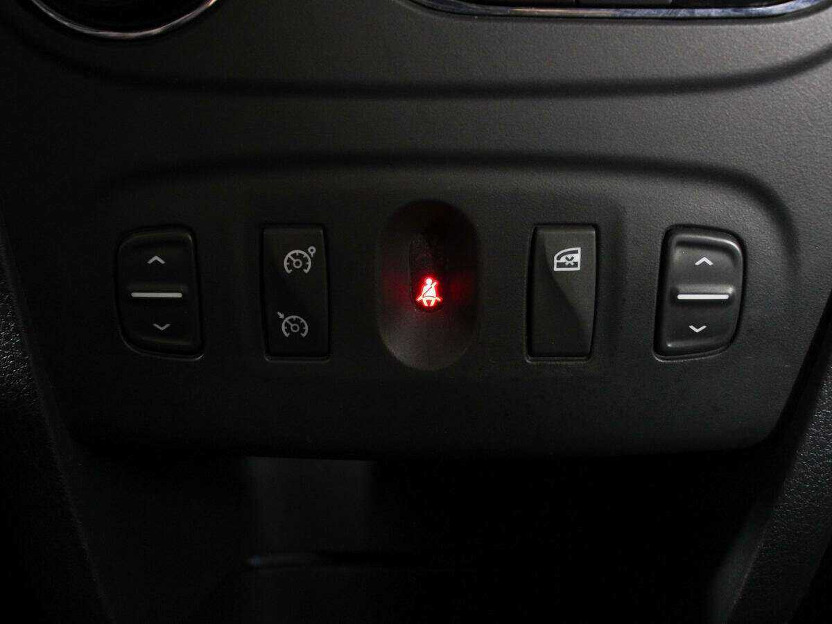 Купить Renault Sandero, 2015, 94 477 км.. Фото: #15