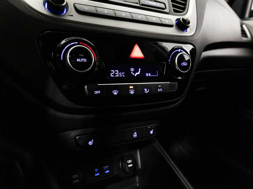 Купить Hyundai Solaris, 2017, 64 830 км.. Фото: #14