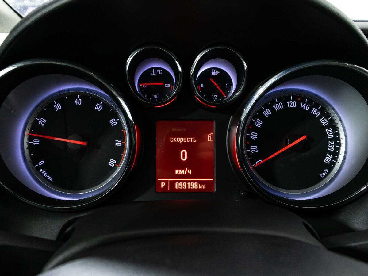 Купить Opel Astra, 2012, 99 197 км.. Фото: #11