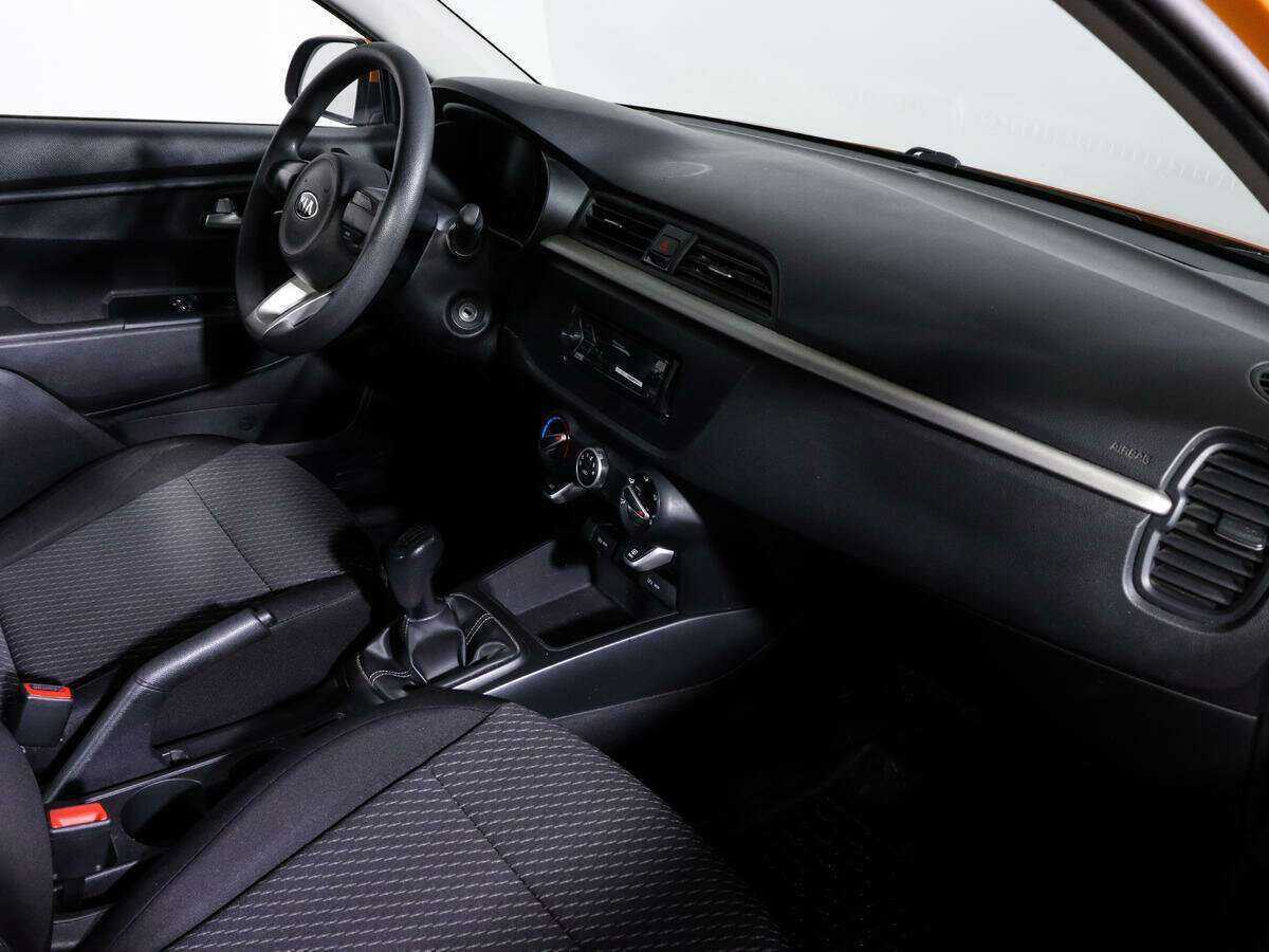 Купить Kia Rio, 2017, 54 282 км.. Фото: #6