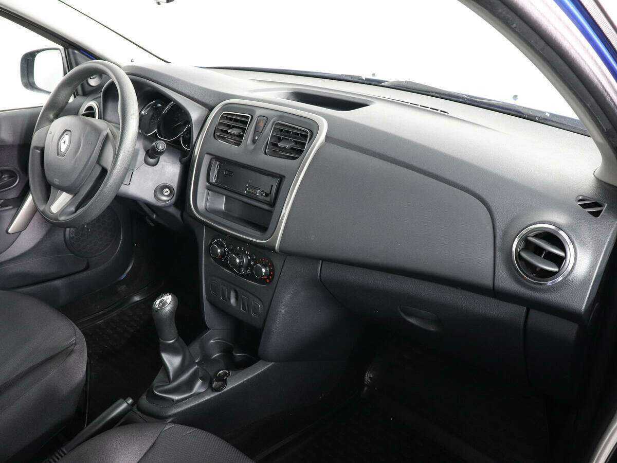 Купить Renault Logan, 2017, 70 386 км.. Фото: #9