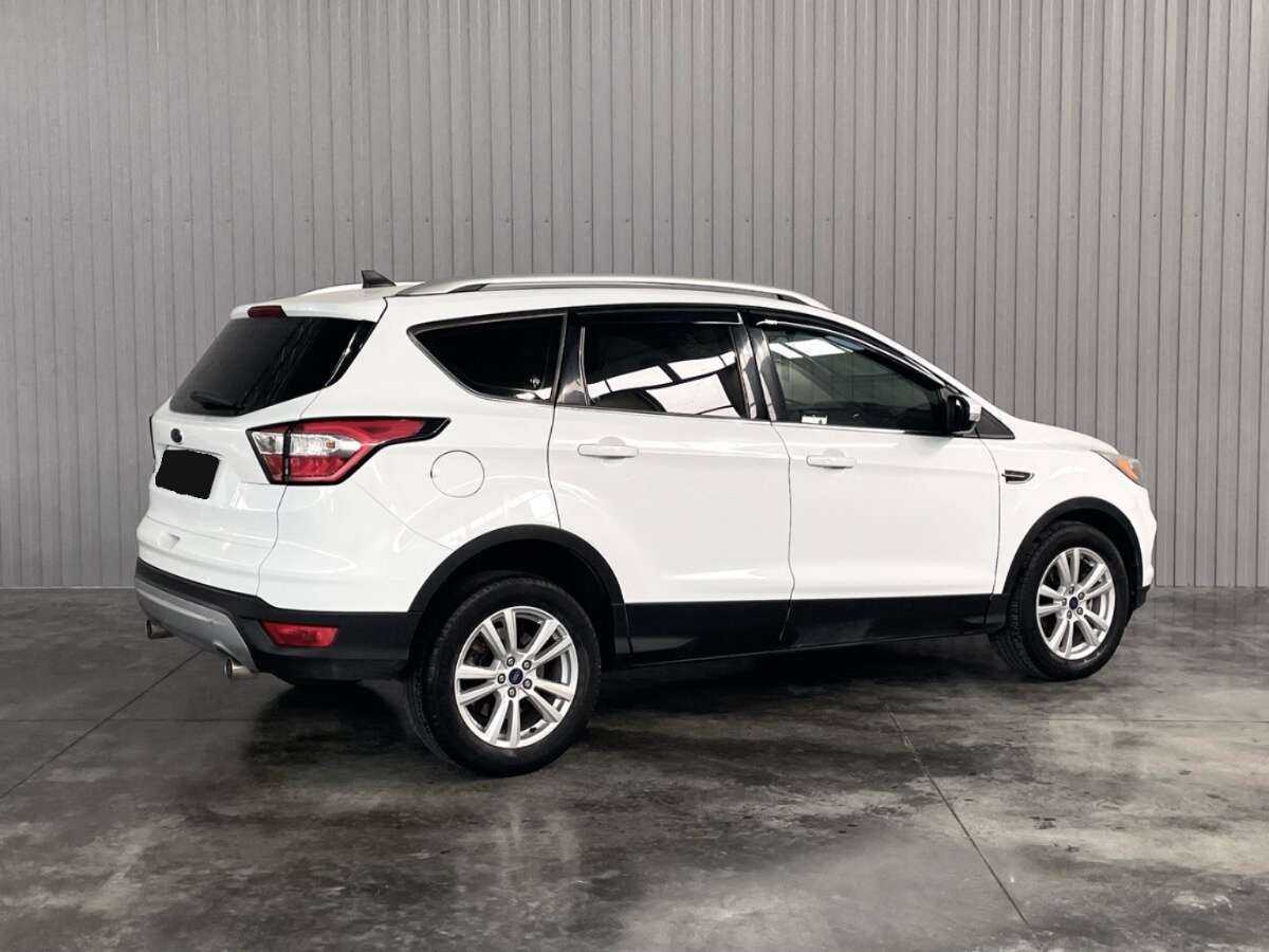Купить Ford Kuga, 2017, 120 231 км.. Фото: #4