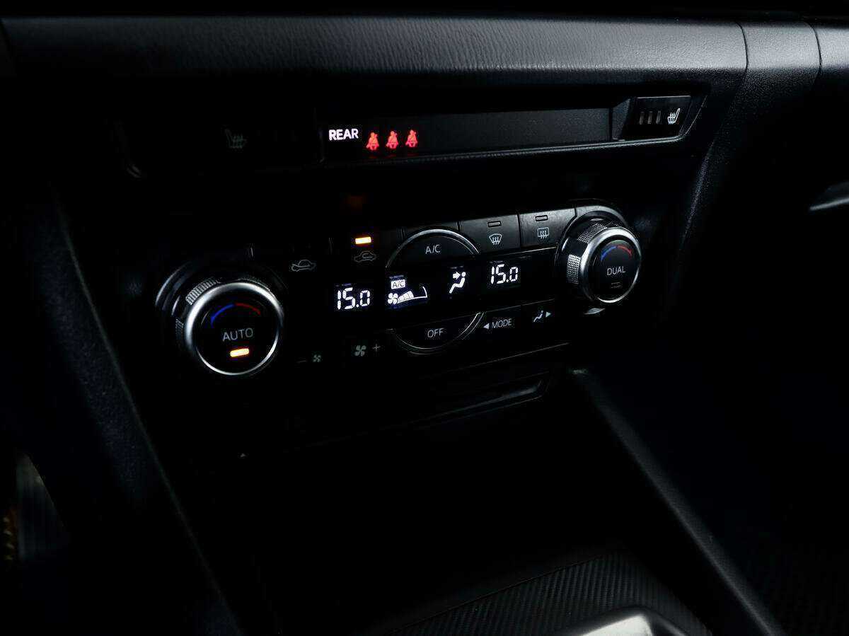 Купить Mazda 3, 2013, 157 124 км.. Фото: #11