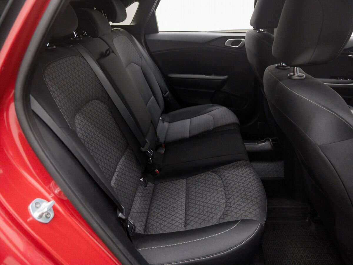 Купить Kia Ceed, 2019, 89 000 км.. Фото: #11