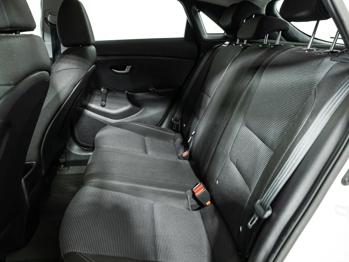 Купить Hyundai i30, 2015, 114 146 км.. Фото: #9