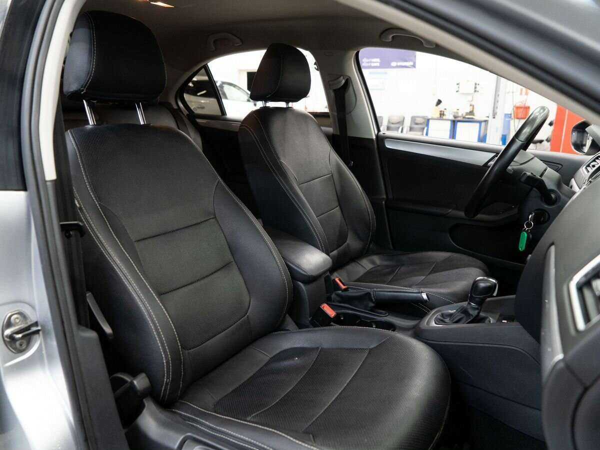 Купить Volkswagen Jetta, 2013, 188 137 км.. Фото: #9