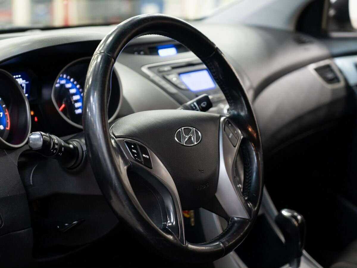 Купить Hyundai Elantra, 2012, 197 450 км.. Фото: #4
