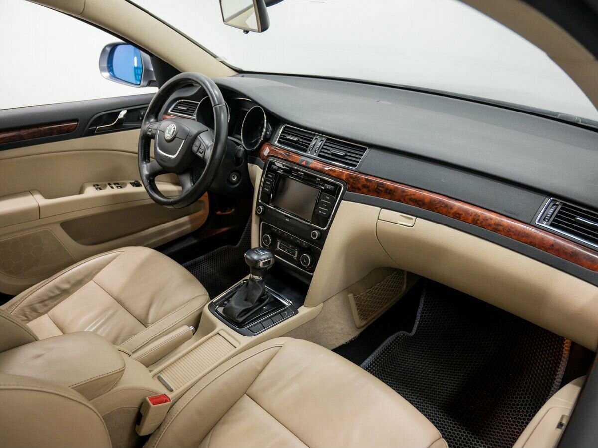 Купить Skoda Superb, 2012, 288 337 км.. Фото: #6