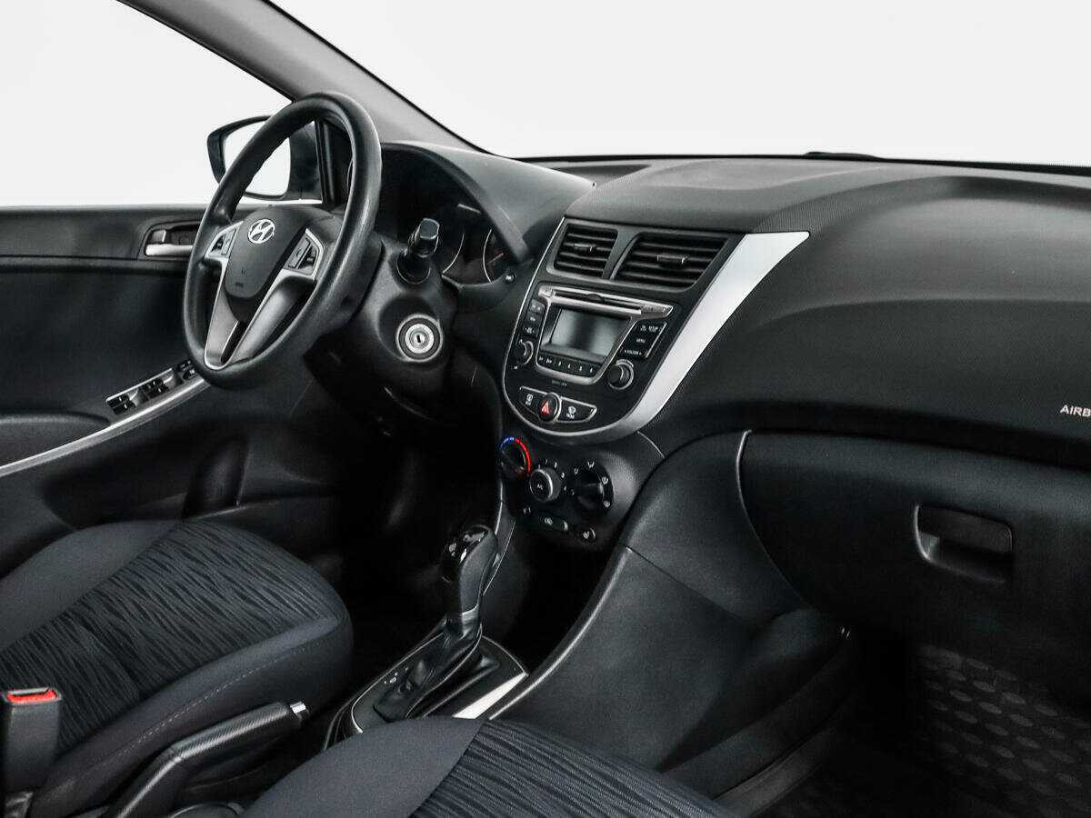 Купить Hyundai Solaris, 2015, 105 092 км.. Фото: #10