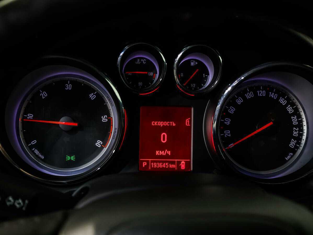 Купить Opel Astra, 2012, 193 645 км.. Фото: #19