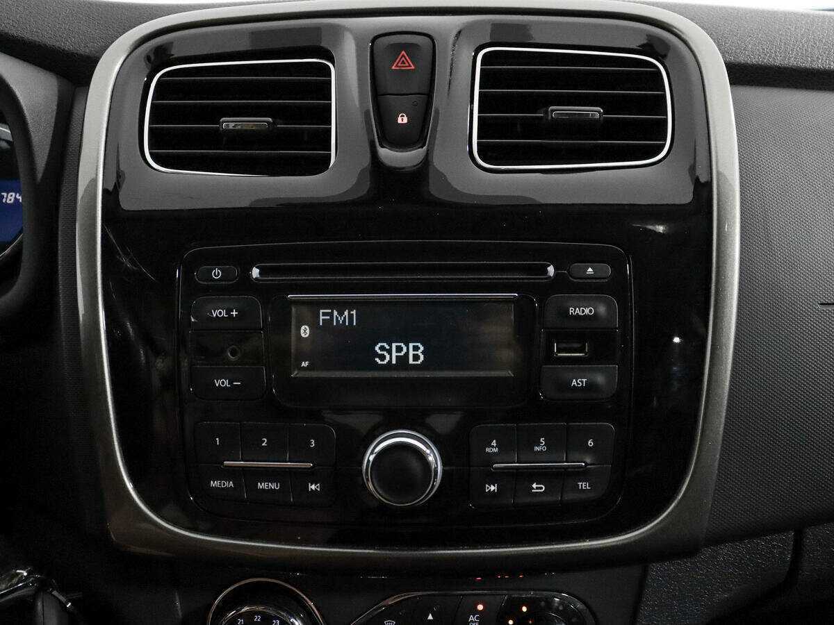 Купить Renault Sandero, 2015, 220 783 км.. Фото: #10