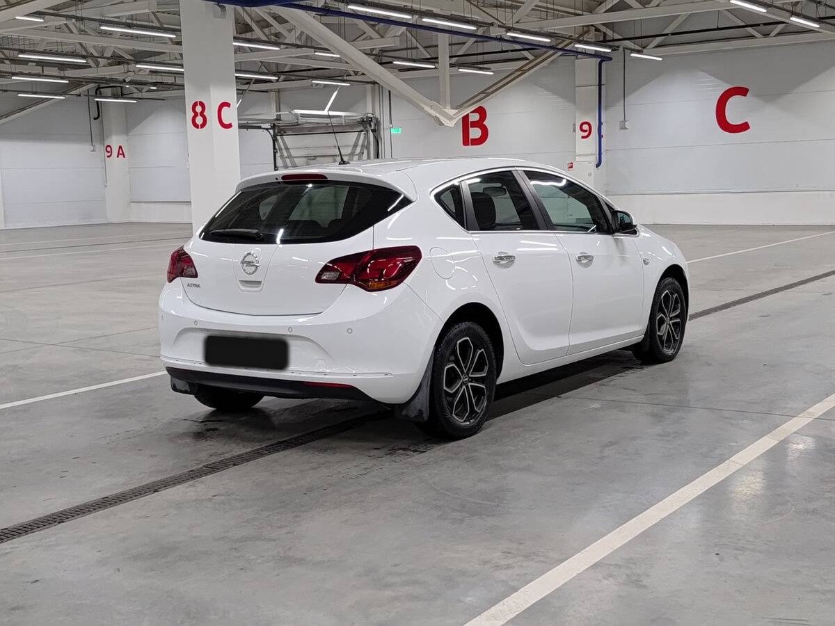 Купить Opel Astra, 2013, 180 852 км.. Фото: #4