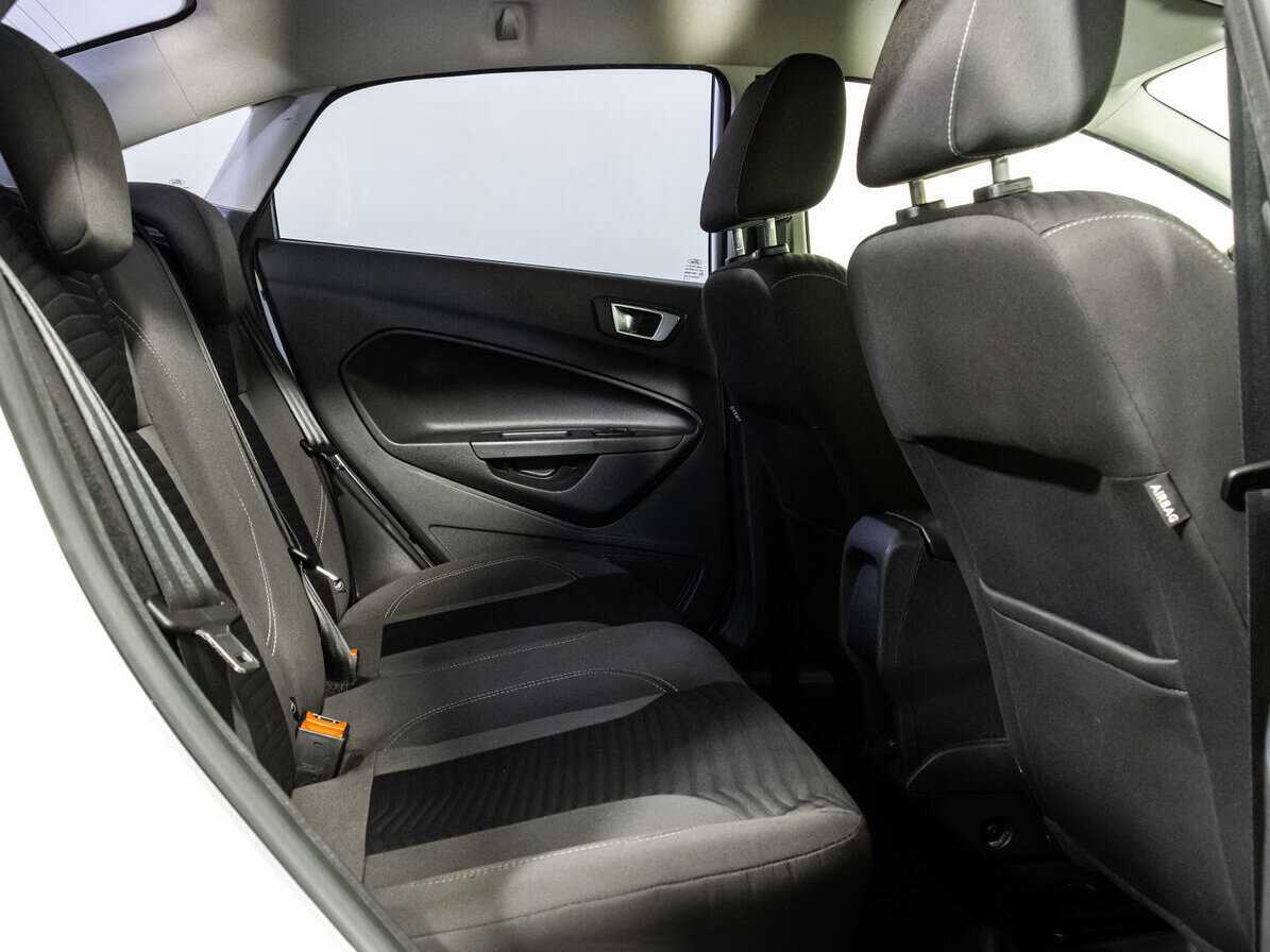 Купить Ford Fiesta, 2017, 142 334 км.. Фото: #10