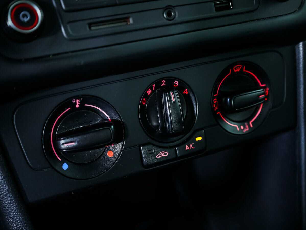 Купить Volkswagen Polo, 2016, 101 667 км.. Фото: #12