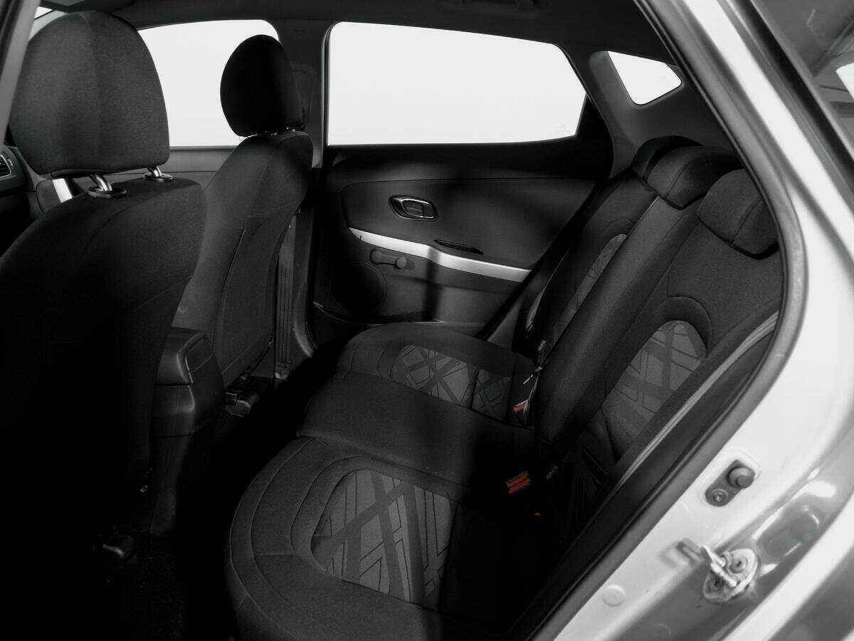 Купить Kia Ceed, 2015, 106 300 км.. Фото: #9