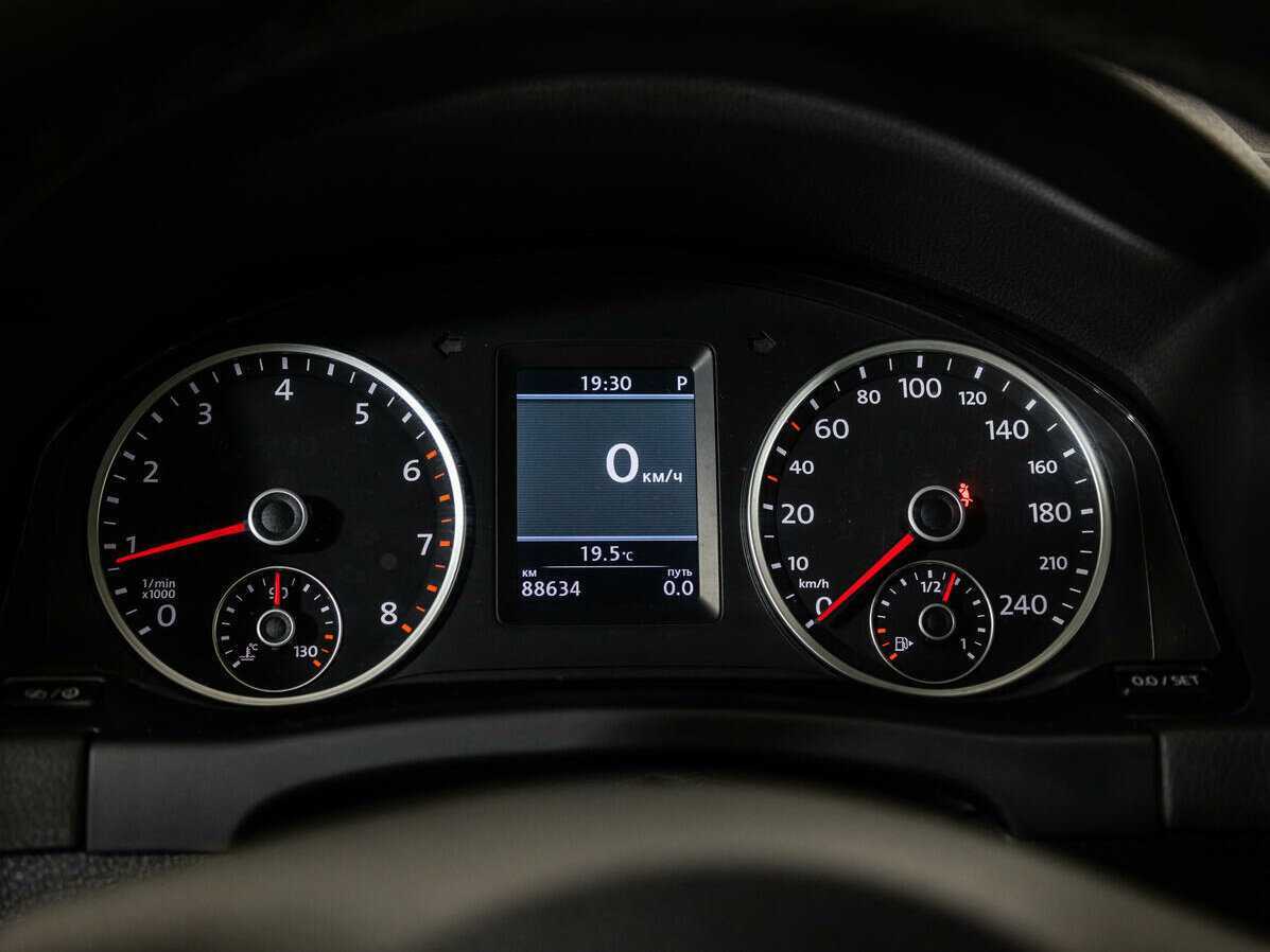 Купить Volkswagen Tiguan, 2012, 88 630 км.. Фото: #9