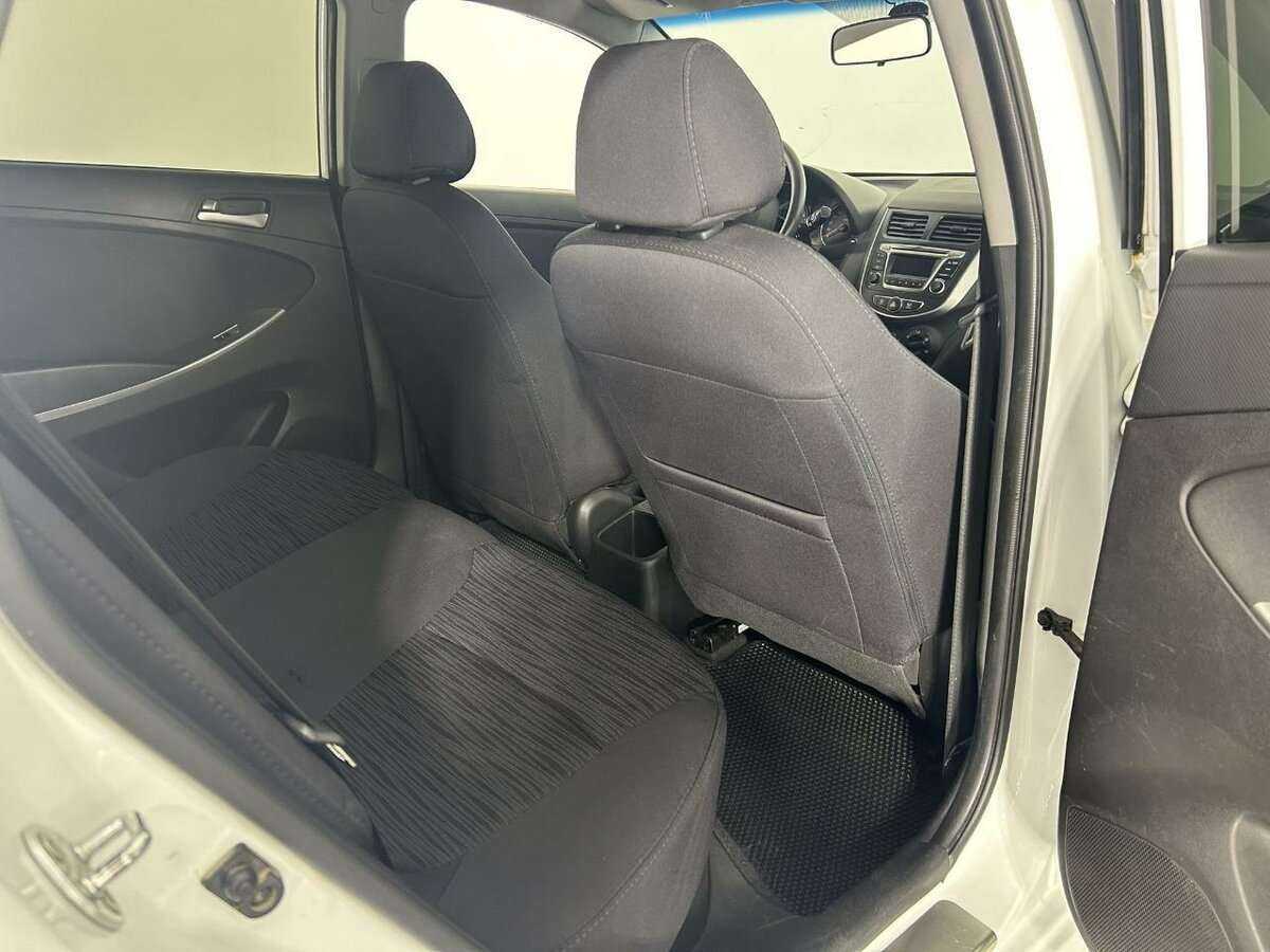 Купить Hyundai Solaris, 2015, 130 893 км.. Фото: #15