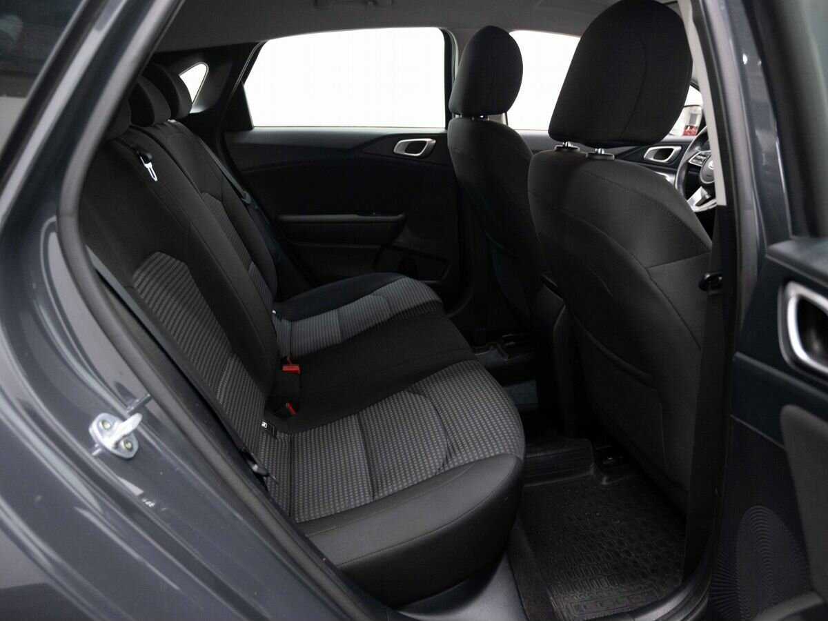 Купить Kia Ceed, 2018, 81 840 км.. Фото: #9