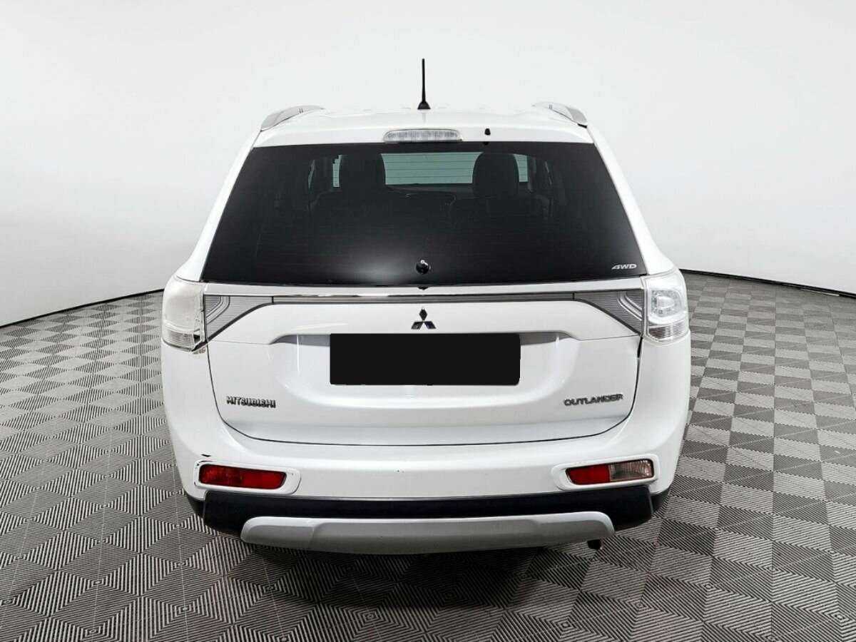 Купить Mitsubishi Outlander, 2014, 181 183 км.. Фото: #4