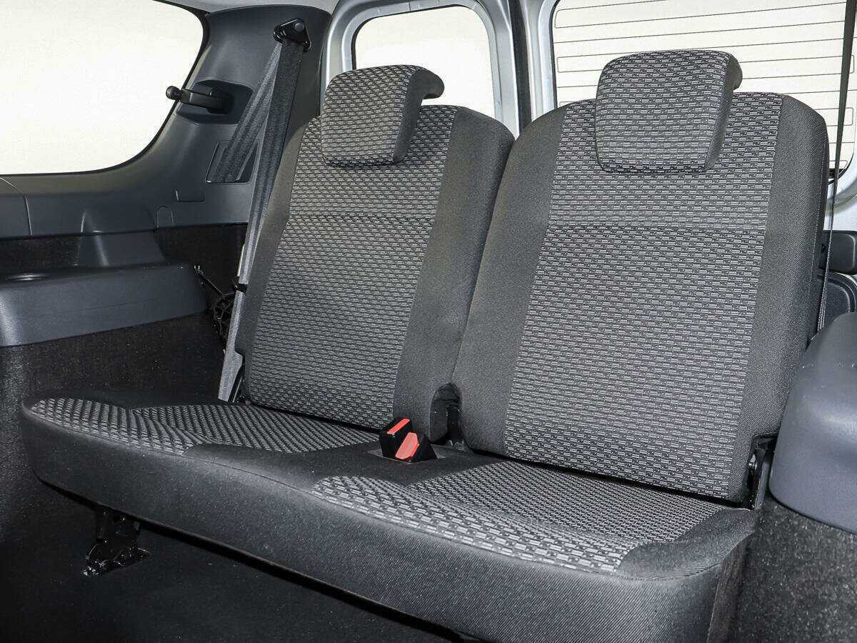 Купить Lada (ВАЗ) Largus, 2015, 68 768 км.. Фото: #10