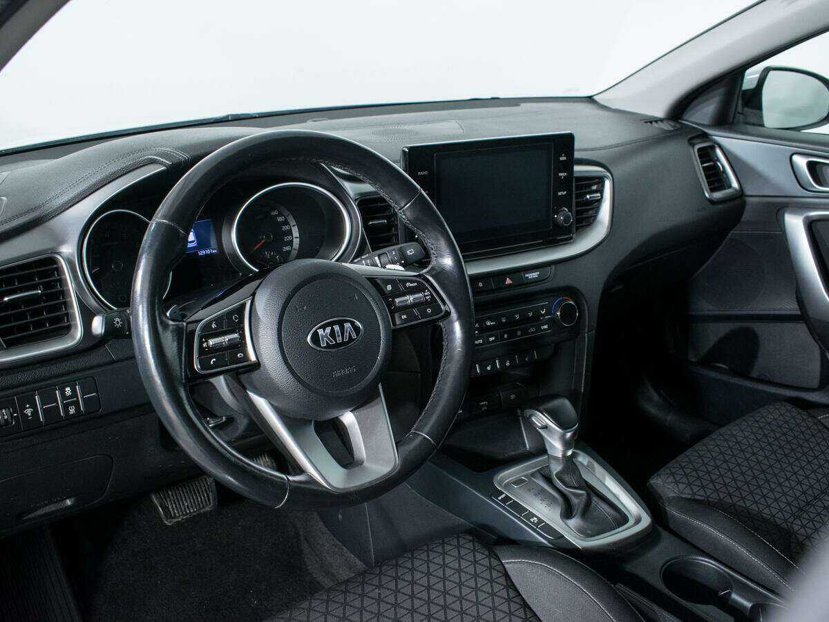Купить Kia Ceed, 2020, 121 000 км.. Фото: #14