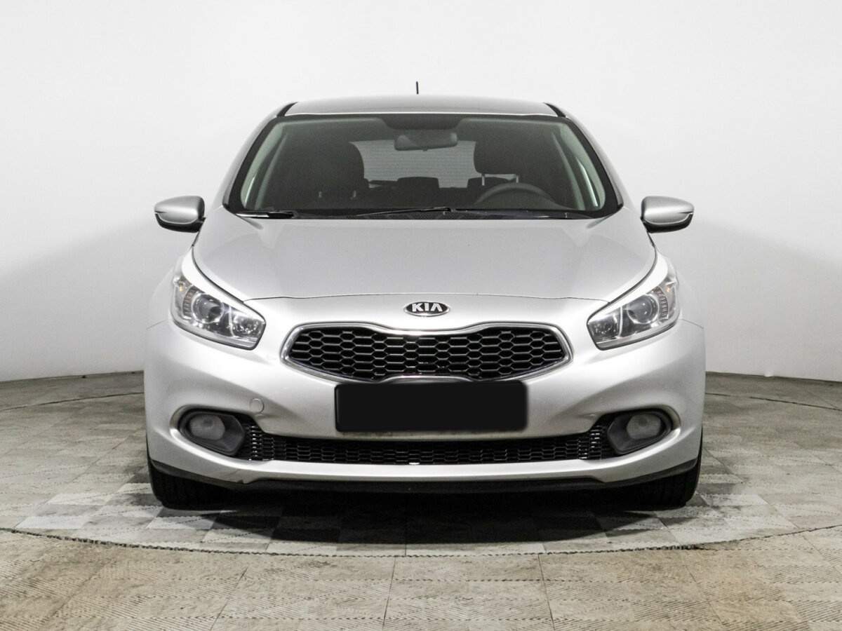 Купить Kia Ceed, 2012, 156 416 км.. Фото: #1