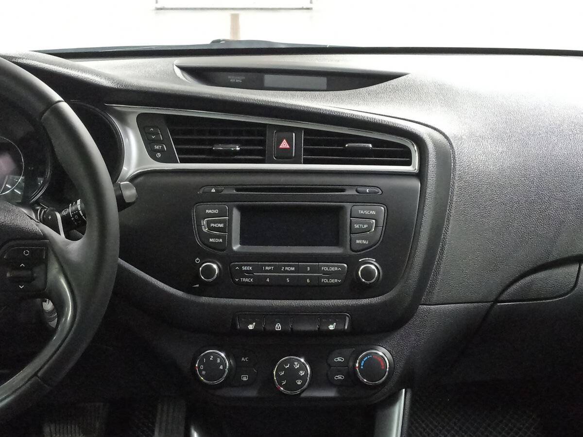 Купить Kia Ceed, 2015, 189 400 км.. Фото: #14