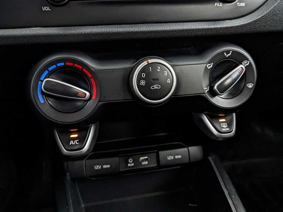 Купить Kia Rio, 2020, 153 903 км.. Фото: #19