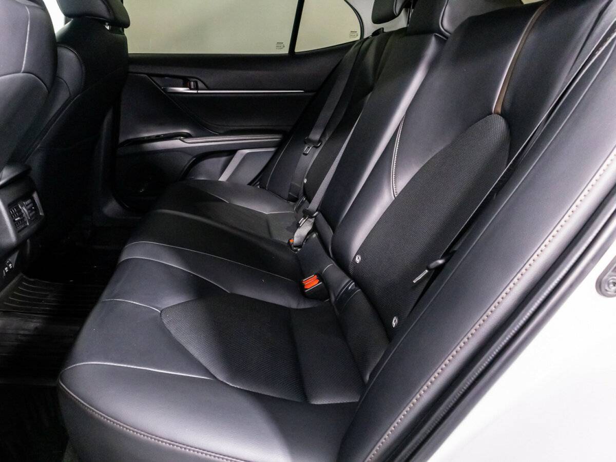 Купить Toyota Camry, 2019, 89 069 км.. Фото: #9