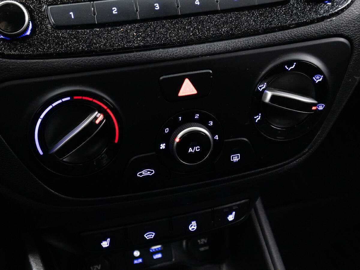 Купить Hyundai Solaris, 2018, 165 780 км.. Фото: #15