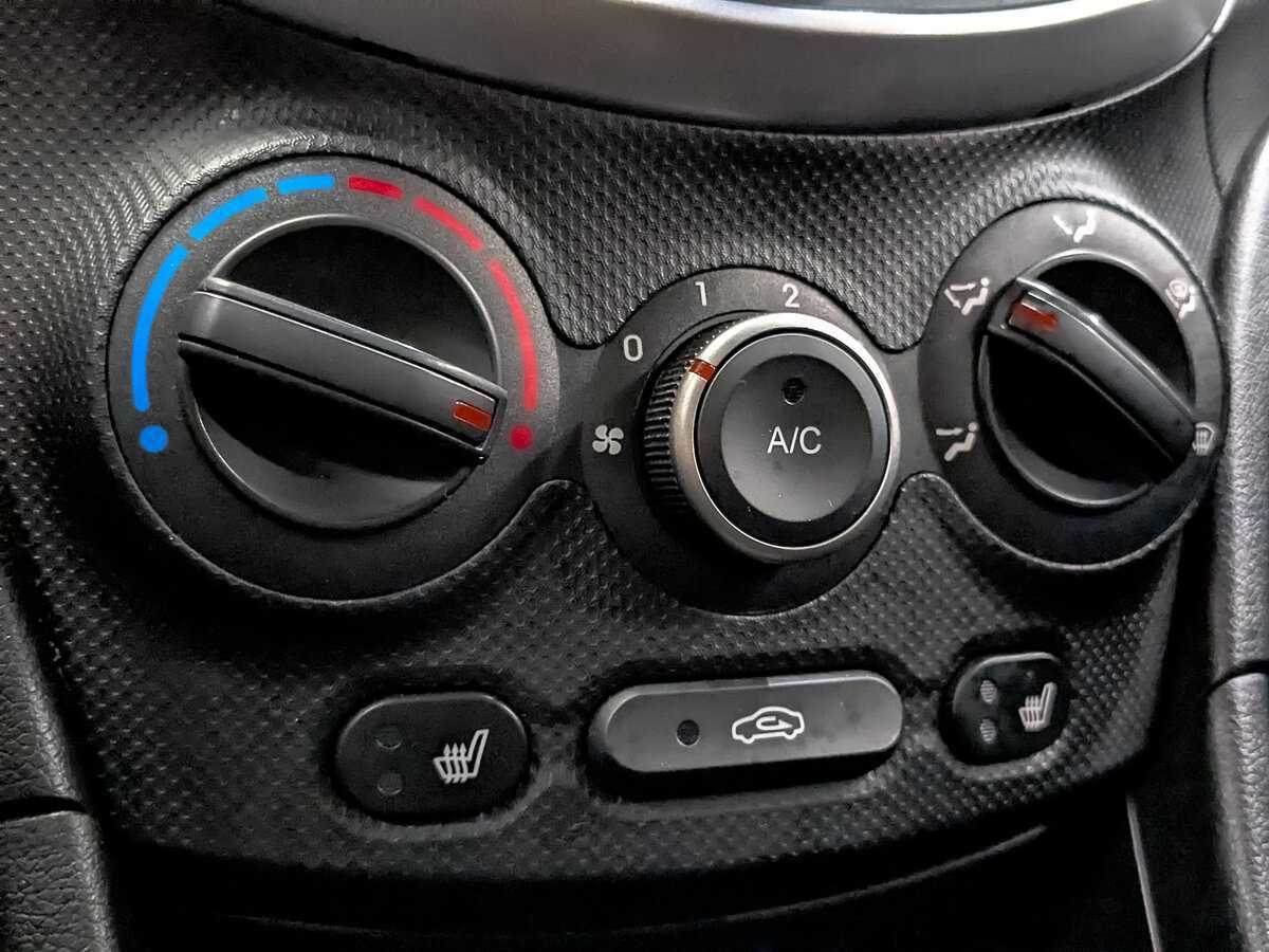 Купить Hyundai Solaris, 2015, 90 379 км.. Фото: #18