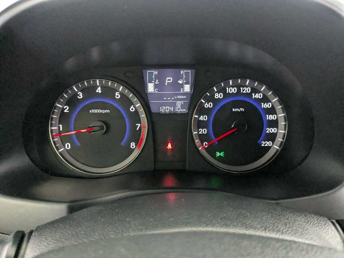 Купить Hyundai Solaris, 2015, 120 409 км.. Фото: #10