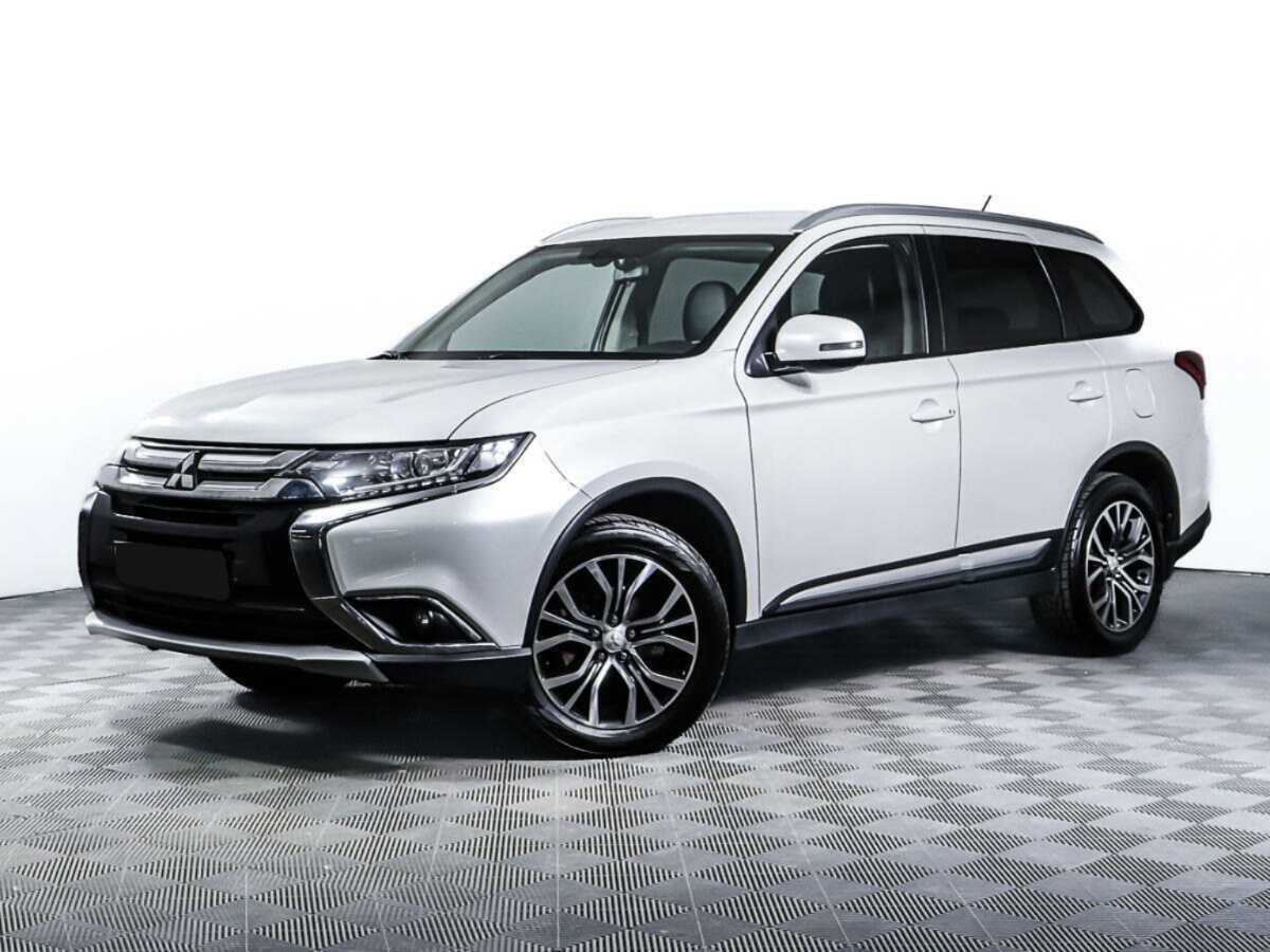 Купить Mitsubishi Outlander, 2016, 129 798 км.. Посмотреть фото