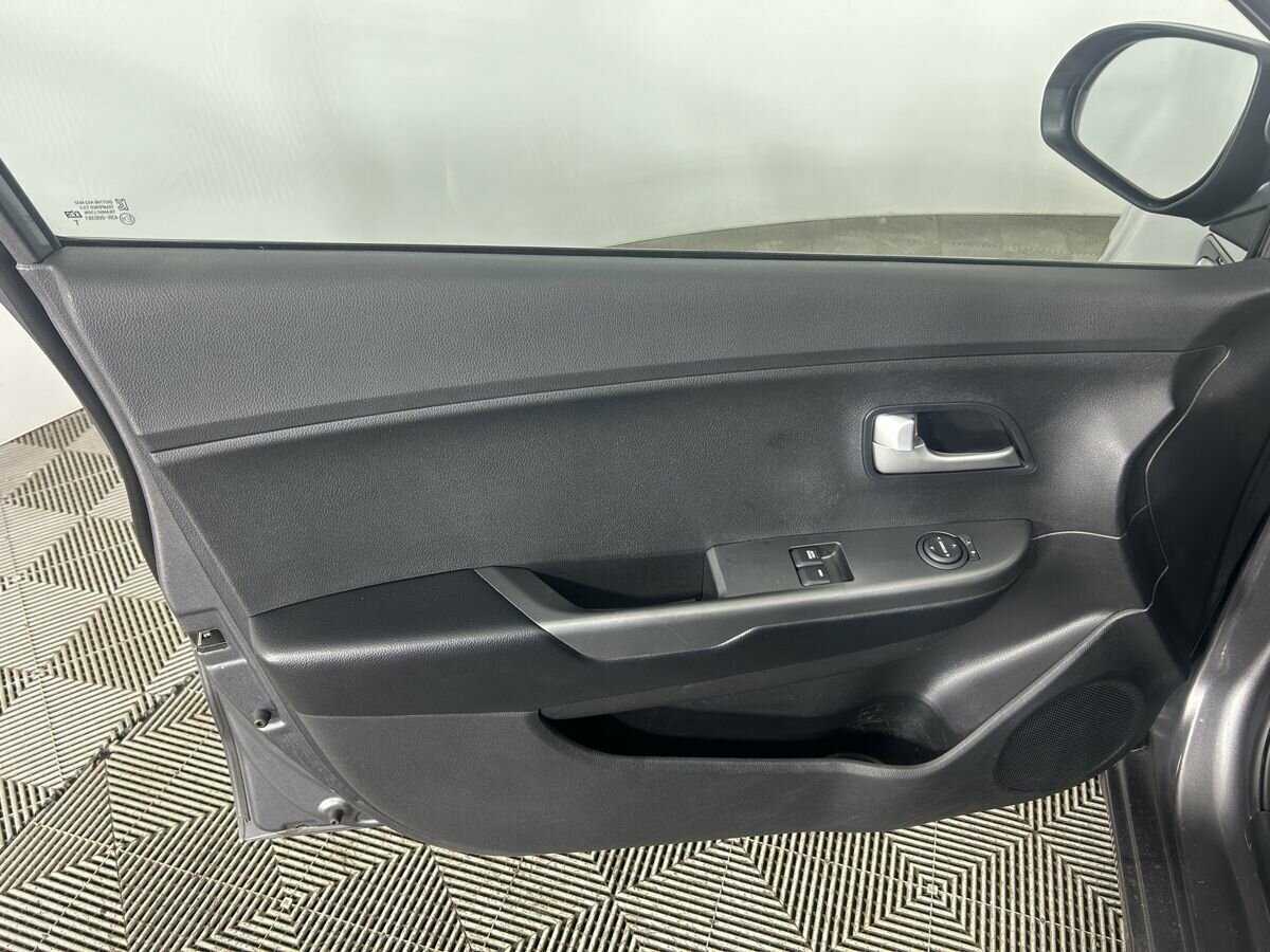 Купить Kia Rio, 2016, 147 692 км.. Фото: #7