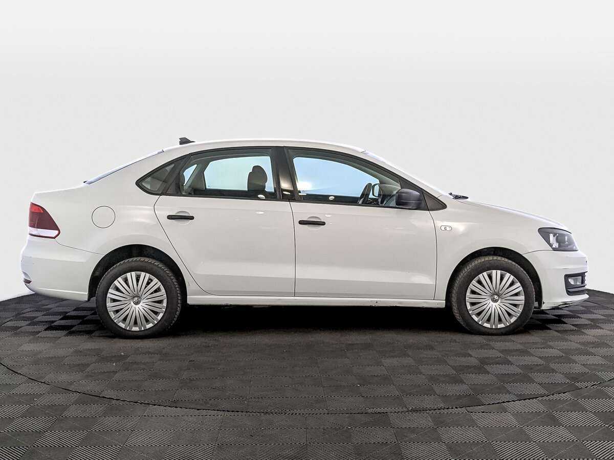 Купить Volkswagen Polo, 2018, 104 329 км.. Фото: #3