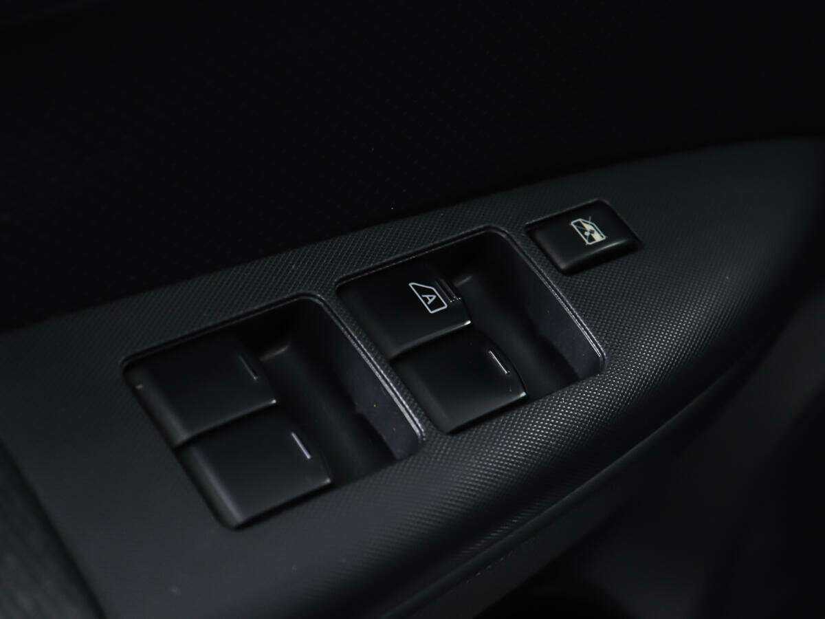 Купить Nissan Note, 2012, 97 744 км.. Фото: #11