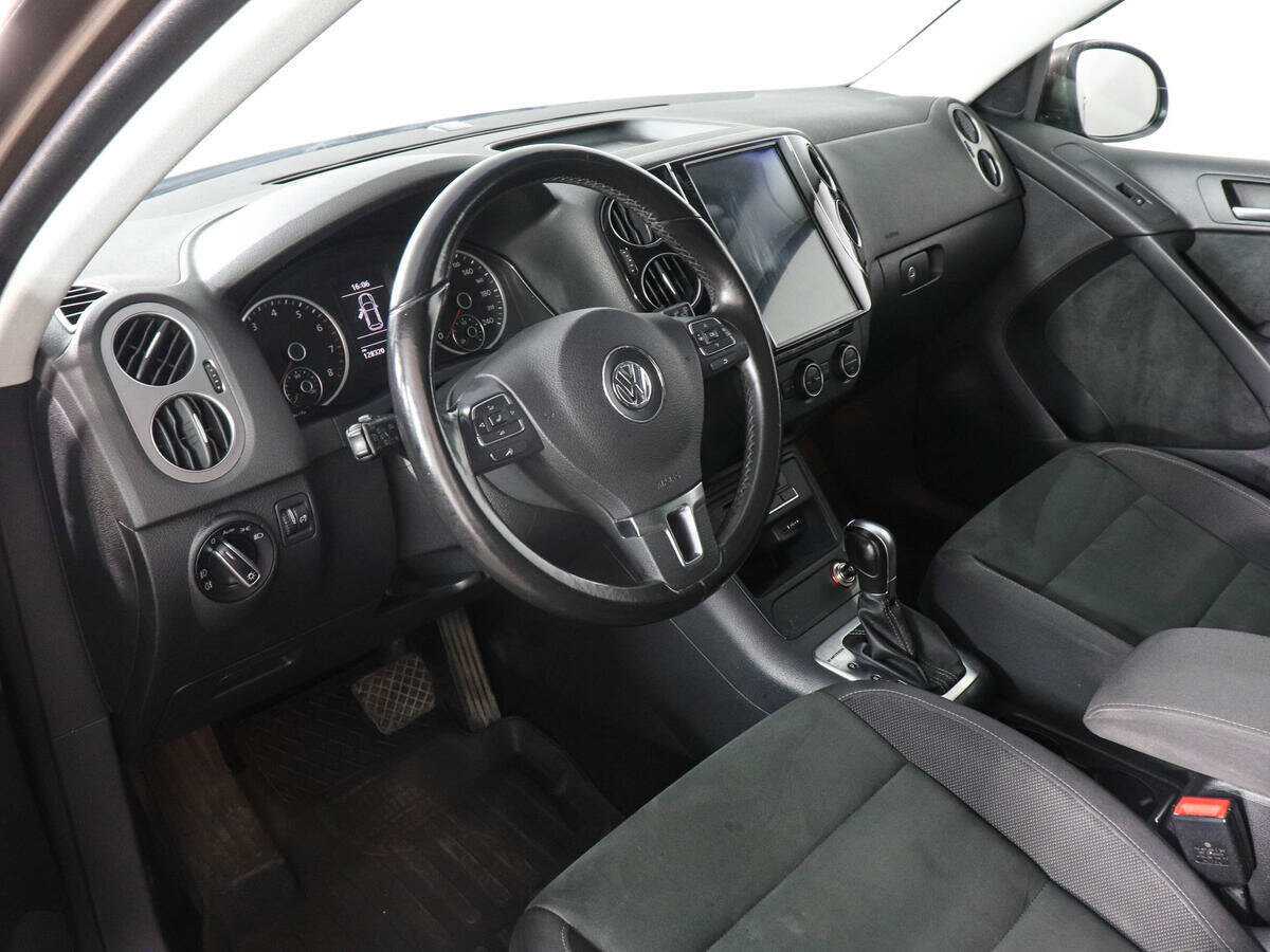 Купить Volkswagen Tiguan, 2016, 128 317 км.. Фото: #6