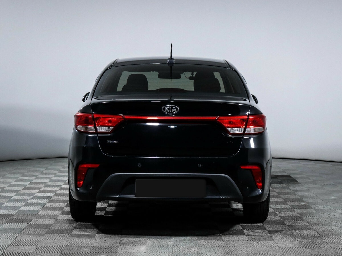 Купить Kia Rio, 2017, 124 129 км.. Фото: #4