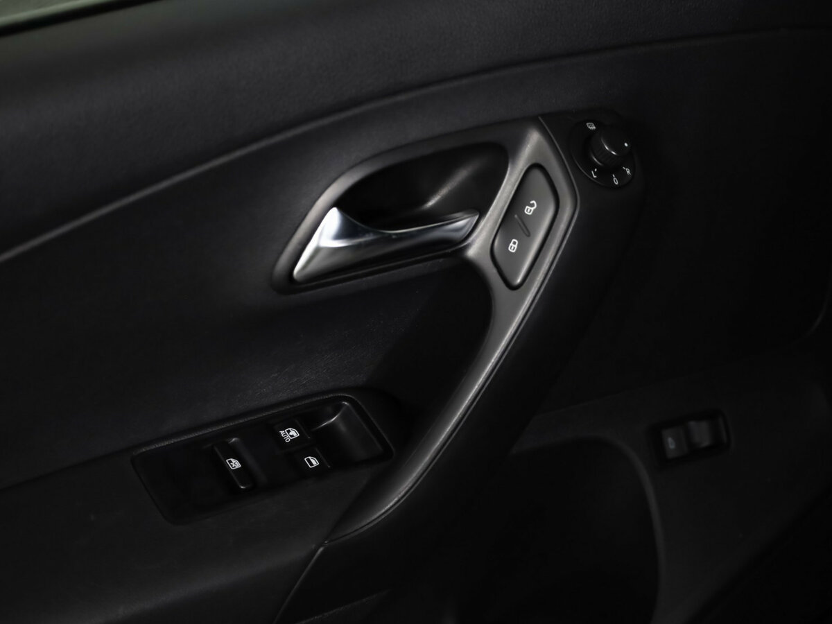 Купить Volkswagen Polo, 2013, 191 577 км.. Фото: #9