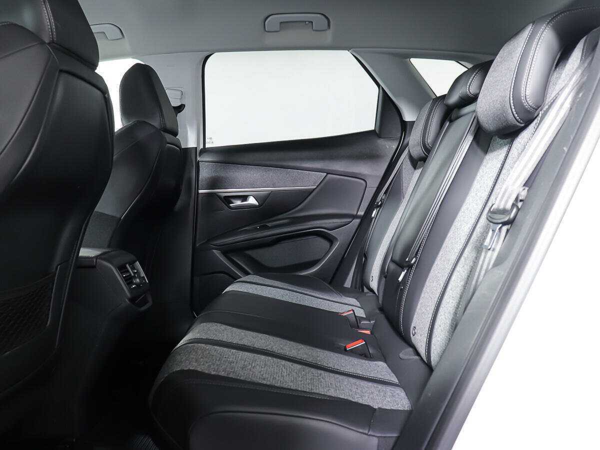 Купить Peugeot 3008, 2017, 87 662 км.. Фото: #9