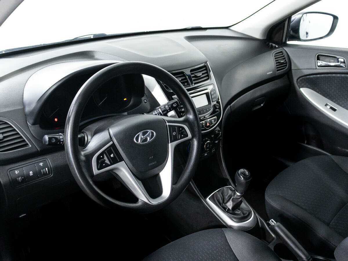 Купить Hyundai Solaris, 2012, 133 410 км.. Фото: #9