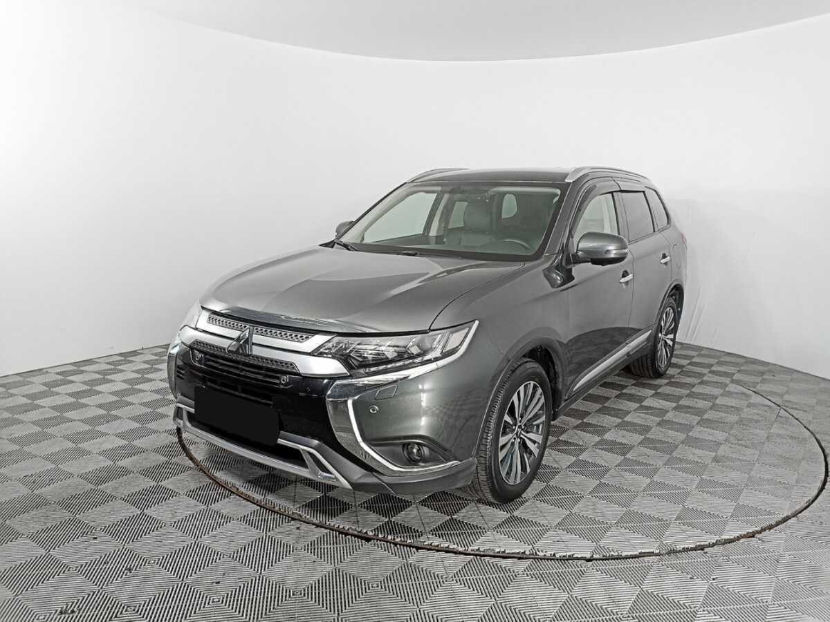 Купить Mitsubishi Outlander, 2021, 47 049 км.. Посмотреть фото