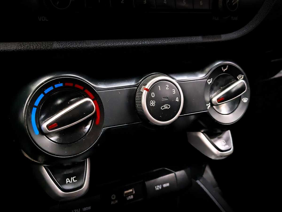 Купить Kia Rio, 2020, 179 661 км.. Фото: #24