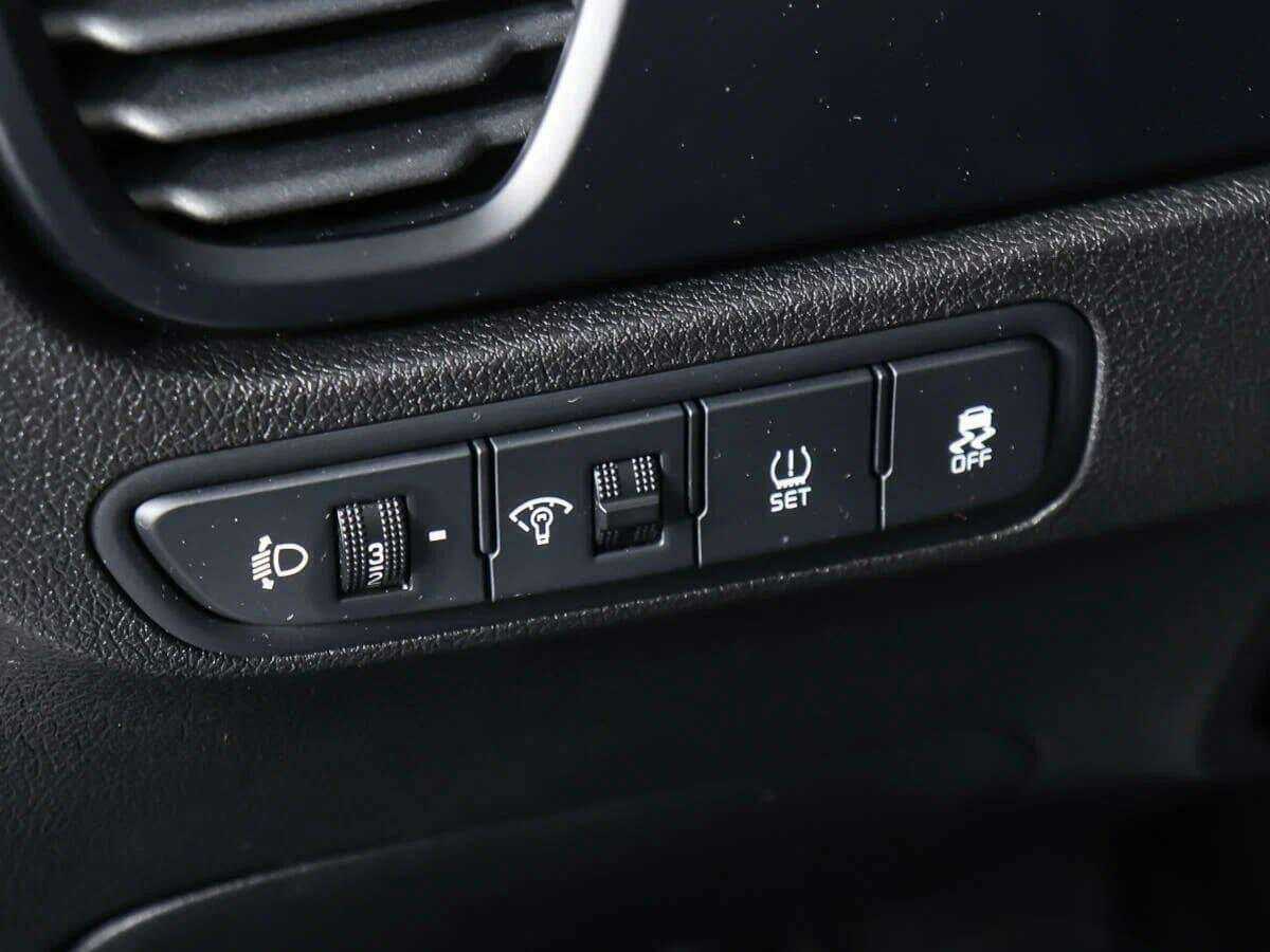 Купить Kia Rio, 2021, 61 552 км.. Фото: #21