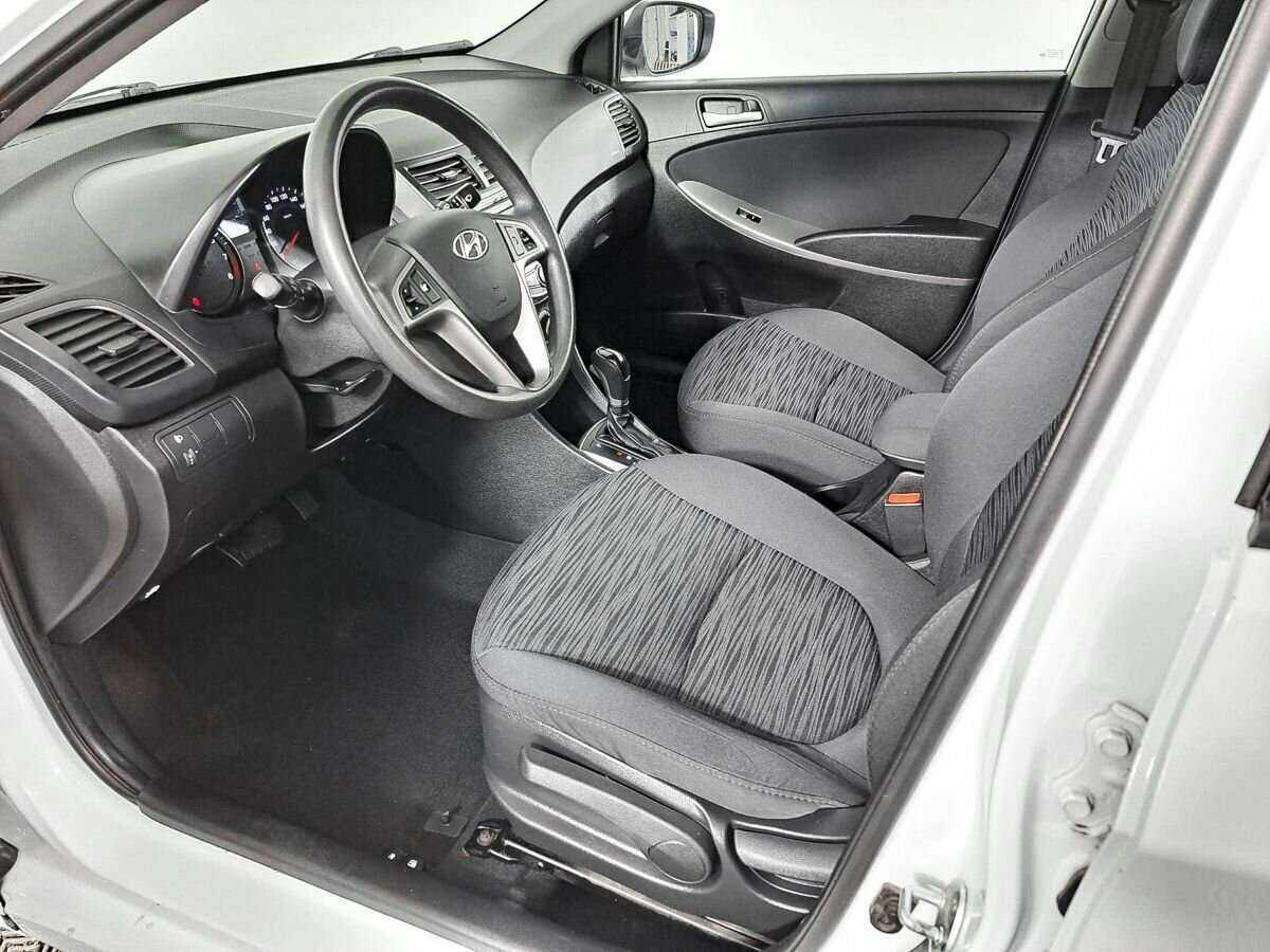 Купить Hyundai Solaris, 2015, 86 340 км.. Фото: #11