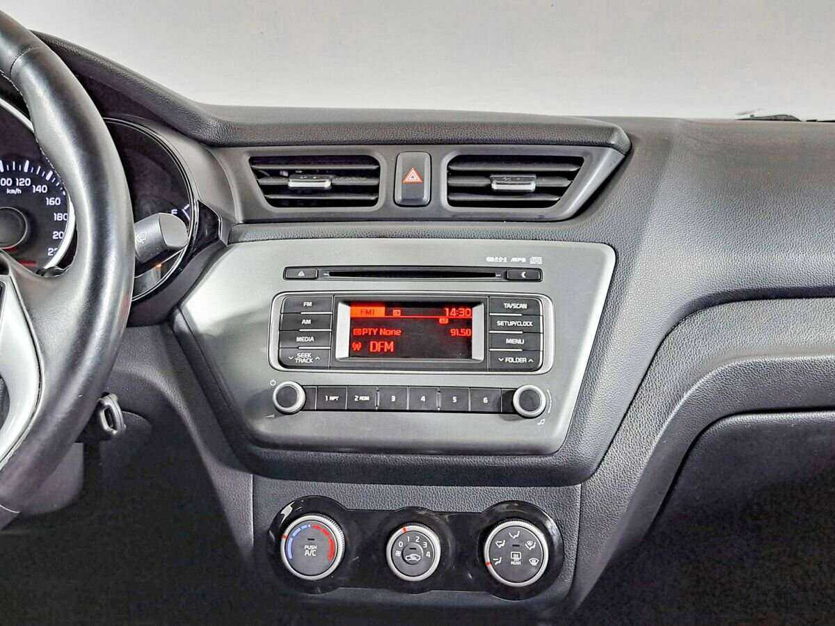 Купить Kia Rio, 2017, 104 578 км.. Фото: #10