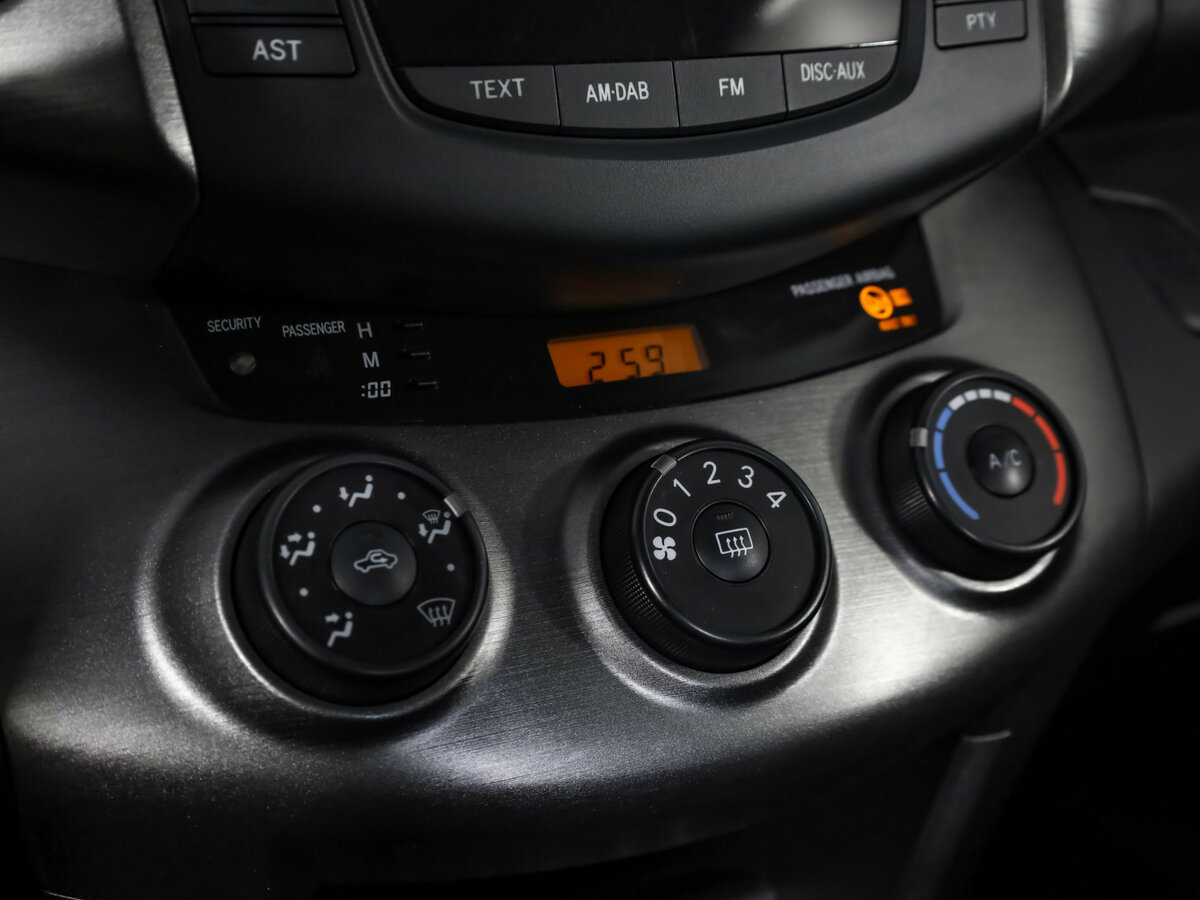 Купить Toyota RAV4, 2012, 96 736 км.. Фото: #13